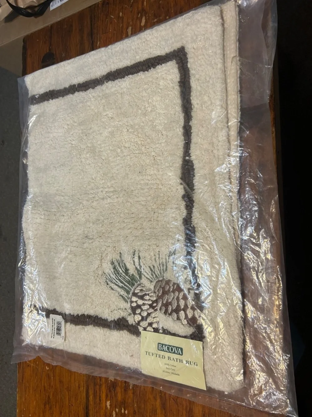 Bacova Tufted Bath Rug Pine Cone Branch 30” x 20” New